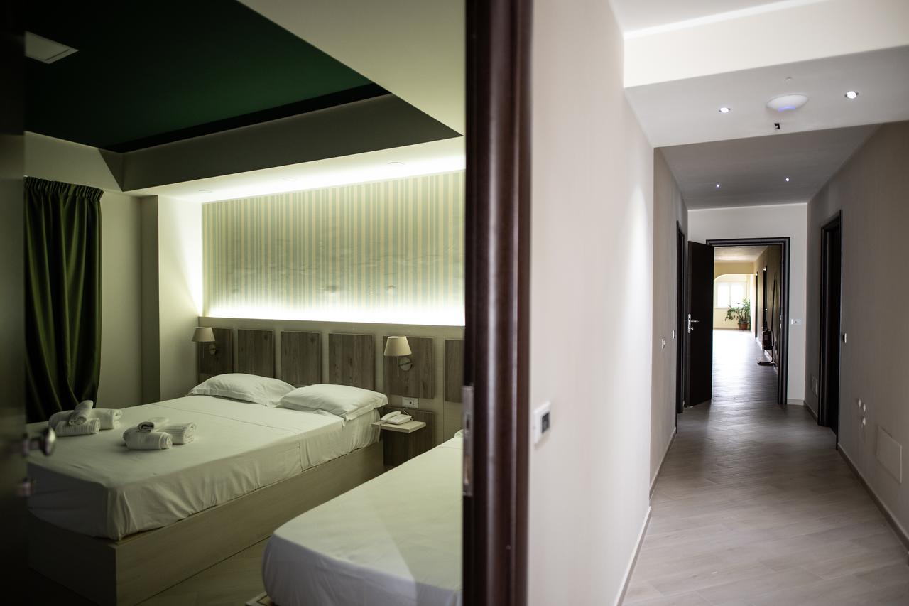 Hotel Cliche Сан-Лючидо Экстерьер фото